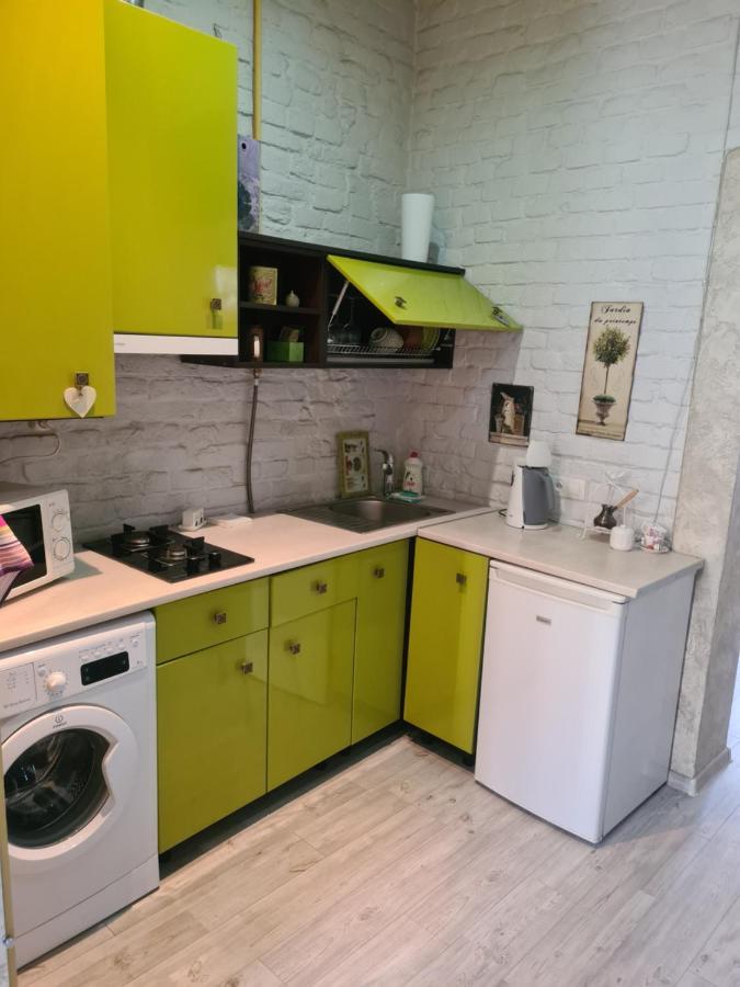 Cozy Compact Flat In The City Center Lemberg Exterior foto
