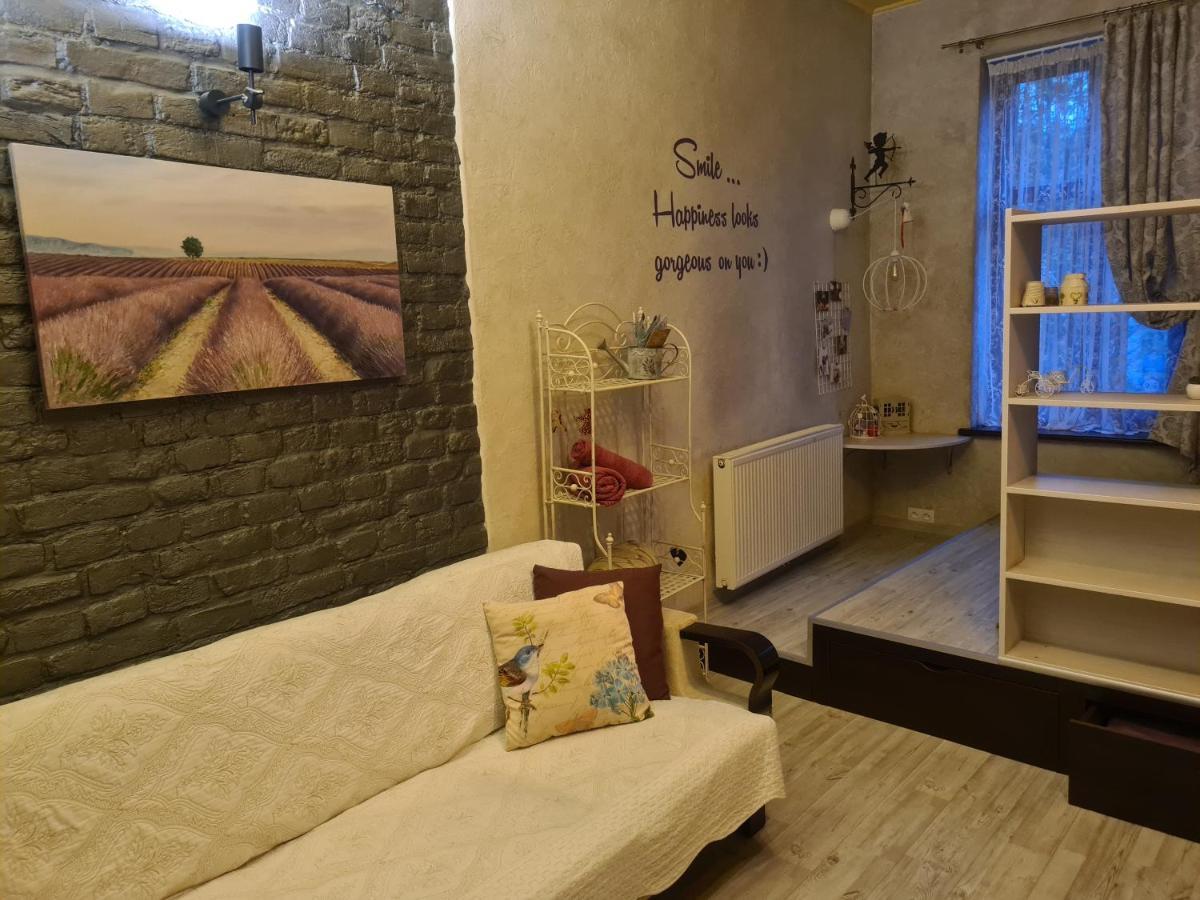 Cozy Compact Flat In The City Center Lemberg Exterior foto